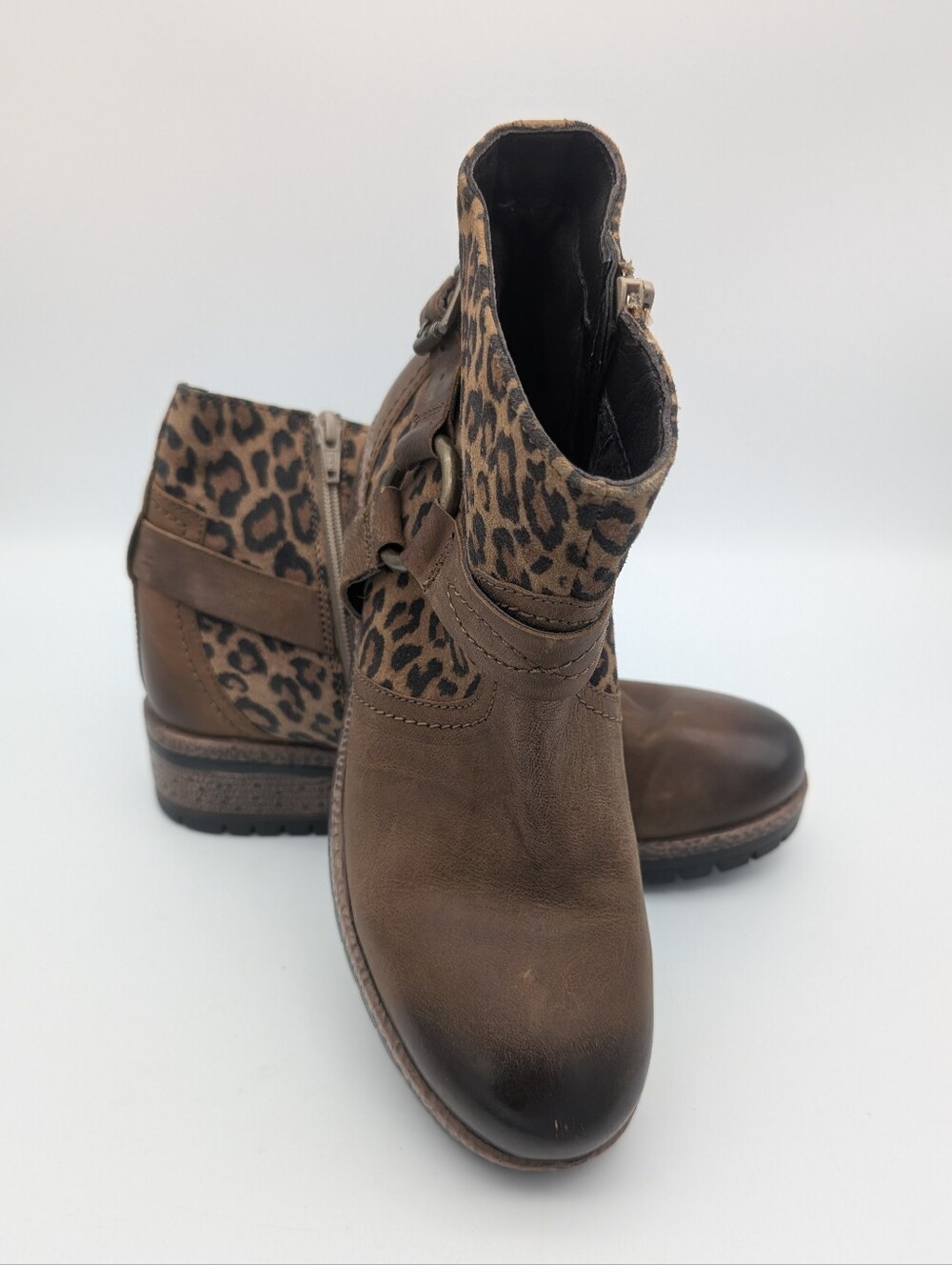 Very Volital Barranca Leopard Print Boots